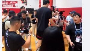 大乐透开奖结果今天奖-拓记：约有30家媒体出席了杨瀚森的首次夏联媒体见面会