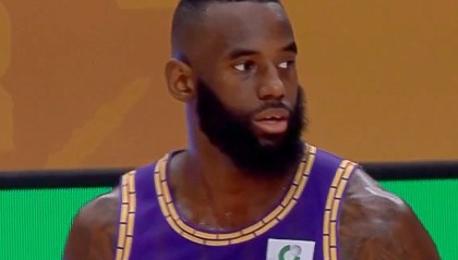 卫冕冠军？桑普森有可能加入冠军球队 媒体人晒出其对阵广厦图片