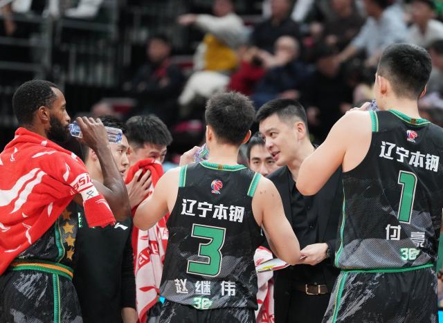 （体育）（10）篮球——CBA常规赛：辽宁胜天津XxjpseC007243_20241206_PEPFN0A001.jpg